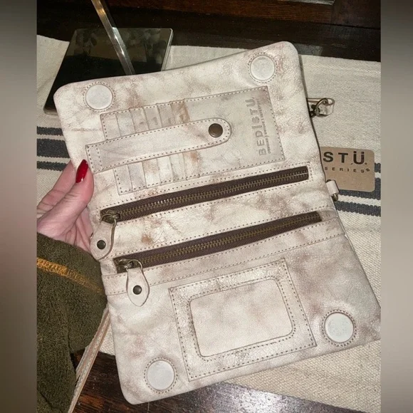 RARE Bed Stu Cream & Light Brown Marble Crossbody Wristlet PRICE IS FIRM - Picture 4 of 12